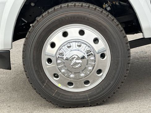 New 2026 RAM 5500 Tradesman w/ Laramie Trim Package image 31