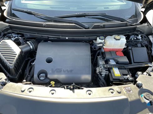 Used 2023 Buick Enclave Essence image 35