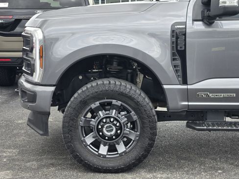 Used 2024 Ford F350 Lariat w/ Lariat Ultimate Package image 9