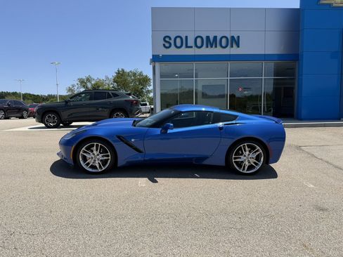 Used 2019 Chevrolet Corvette Stingray Coupe w/ Battery Protection Package RWD image 3