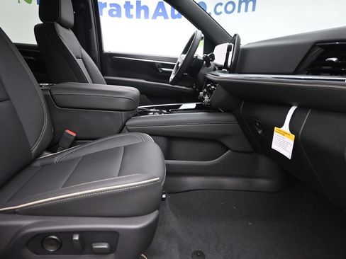 New 2026 Chevrolet Tahoe Premier w/ Sun And Tow Package AWD/4WD image 9