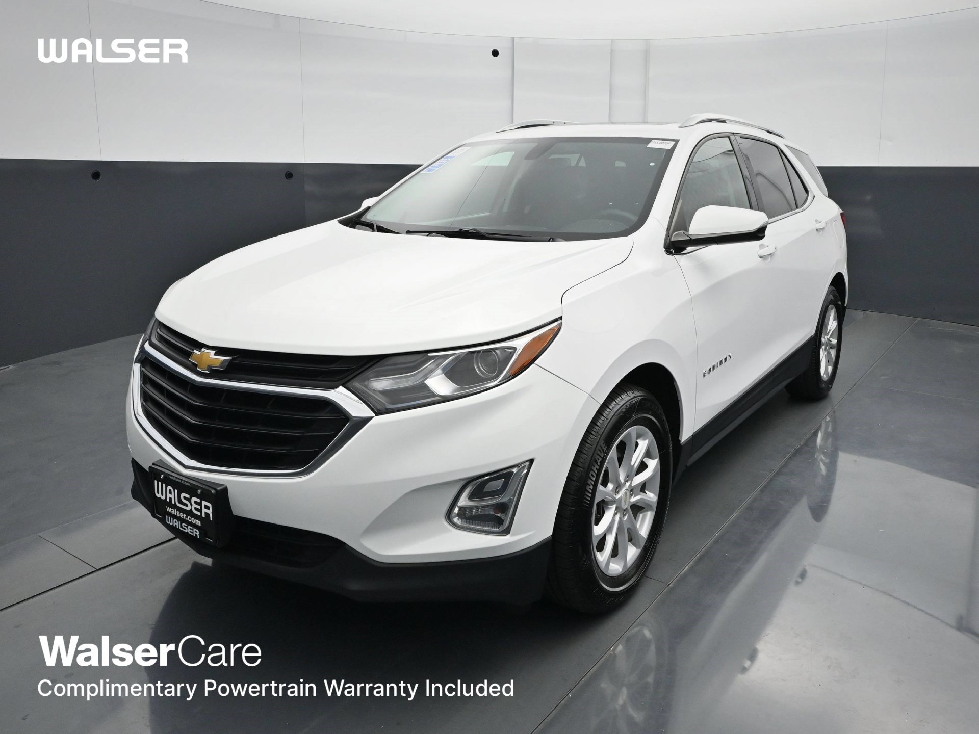 Used 2018 Chevrolet Equinox LT w/ Sun & Infotainment Package FWD image 1
