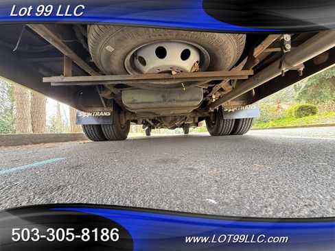 Used 2002 Ford E-350 and Econoline 350 Super Duty image 50