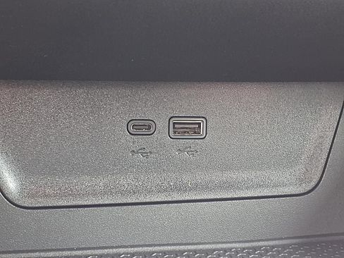 New 2026 Chevrolet Equinox LT w/ Convenience Package II FWD image 21