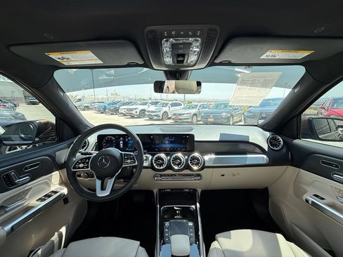 Used 2023 Mercedes-Benz GLB 250 image 18