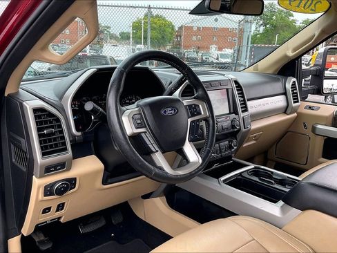 Used 2019 Ford F250 Lariat w/ Lariat Ultimate Package AWD/4WD image 13