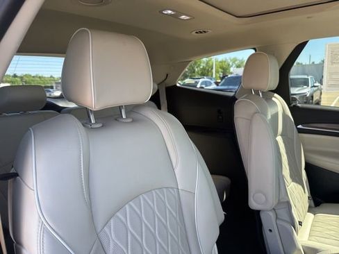 Used 2024 Buick Enclave Avenir w/ Avenir Technology Package AWD/4WD image 52