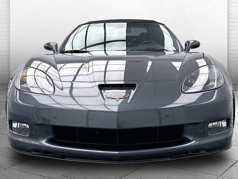 Used 2012 Chevrolet Corvette Grand Sport w/ 2LT Preferred Equipment Group RWD image 4