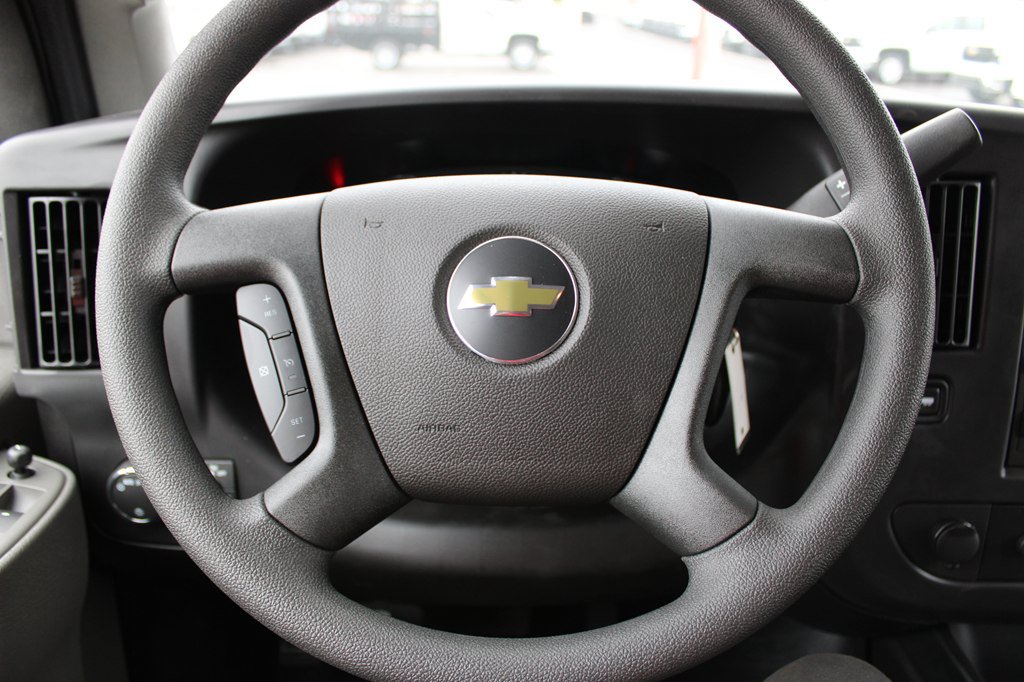 Used 2025 Chevrolet Express 3500 Extended w/ Driver Convenience Package RWD image 30