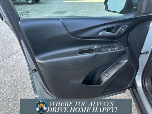 Used 2024 Chevrolet Equinox LT w/ Driver Convenience Package image 10