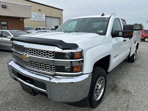Used 2019 Chevrolet Silverado 2500 W/T w/ WT Convenience Package image 2