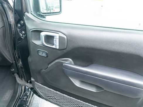 Used 2024 Jeep Wrangler Unlimited Sport AWD/4WD image 45