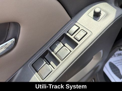 Used 2023 Nissan Frontier SV w/ SV Convenience Package AWD/4WD image 27