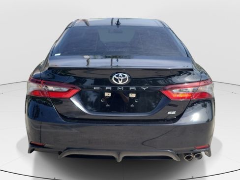 Used 2022 Toyota Camry SE FWD image 6