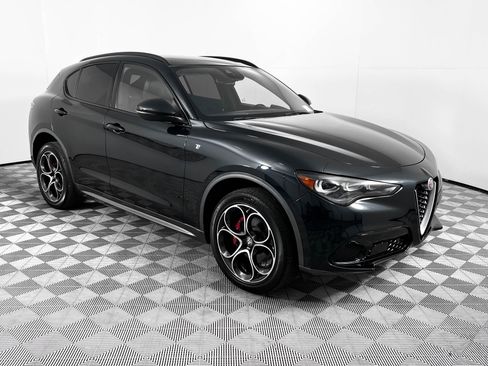 Used 2024 Alfa Romeo Stelvio Ti image 1