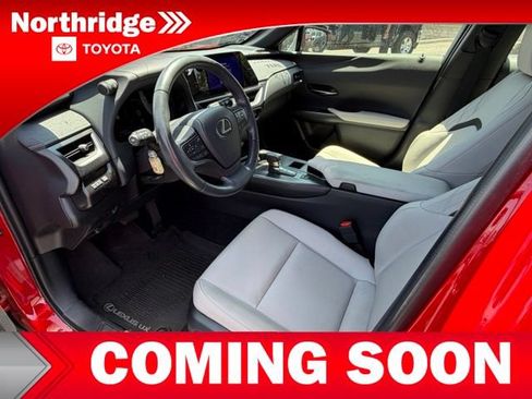 Used 2025 Lexus UX 300h FWD w/ Accessory Package (Z1) image 5