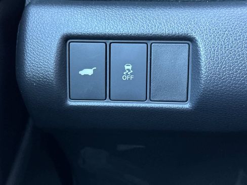 Certified 2025 Honda Pilot Touring image 32