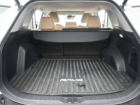 Used 2023 Toyota RAV4 XLE Premium image 25