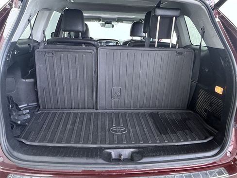 Used 2019 Toyota Highlander Limited image 41