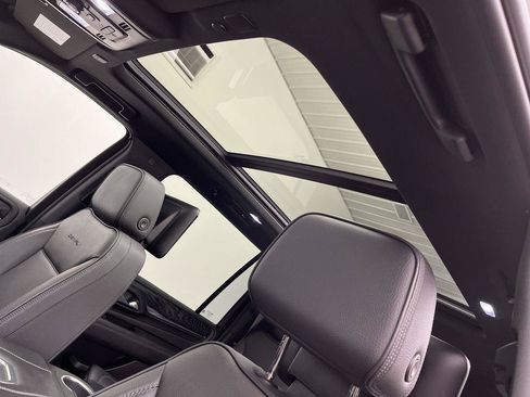 Certified 2023 GMC Yukon XL Denali AWD/4WD image 7