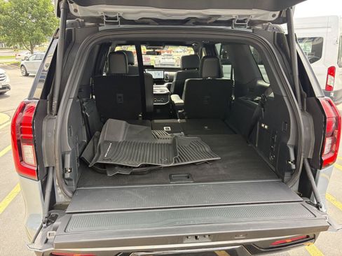 Used 2025 Ford Expedition Tremor AWD/4WD image 19