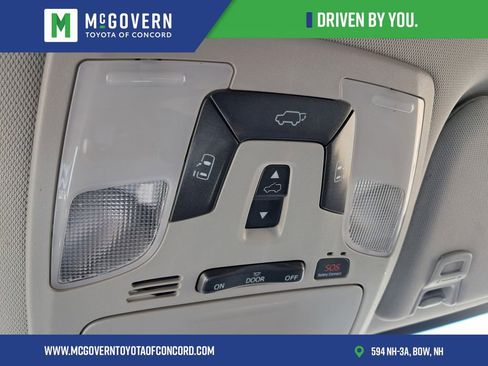 Used 2020 Toyota Sienna XLE w/ Carpet Mat Package AWD/4WD image 27