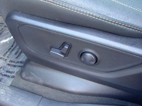 Used 2023 RAM 1500 Big Horn AWD/4WD image 13