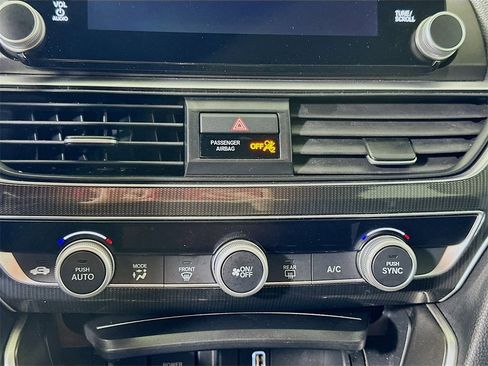 Used 2019 Honda Accord Sport image 16