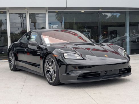 New 2026 Porsche Taycan image 7