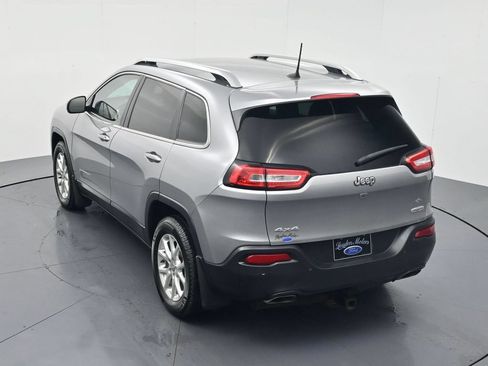 Used 2016 Jeep Cherokee Latitude w/ Safety/Convenience Group AWD/4WD image 44