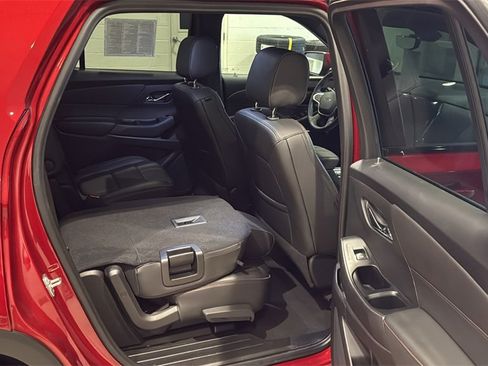 Used 2023 Chevrolet Traverse RS image 15