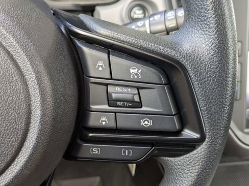 Certified 2025 Subaru Crosstrek 2.0i image 22