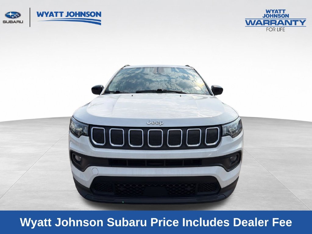 Used 2022 Jeep Compass Latitude w/ Convenience Group FWD image 16