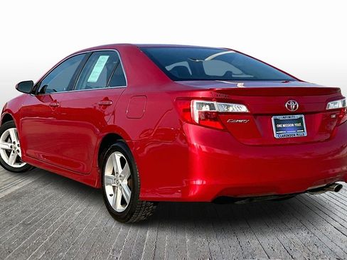 Used 2013 Toyota Camry SE image 6