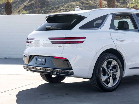 Used 2026 Genesis GV70 2.5T image 10