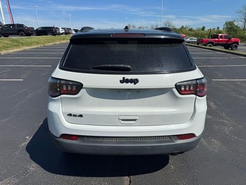 Used 2022 Jeep Compass Altitude w/ Convenience Group image 4