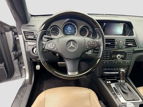 Used 2010 Mercedes-Benz E 550 Coupe image 10