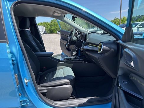 Used 2025 Chevrolet Trax LT w/ Driver Confidence Package FWD image 23