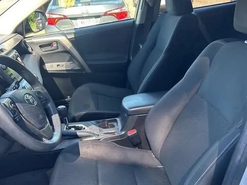 Used 2013 Toyota RAV4 XLE AWD/4WD image 22