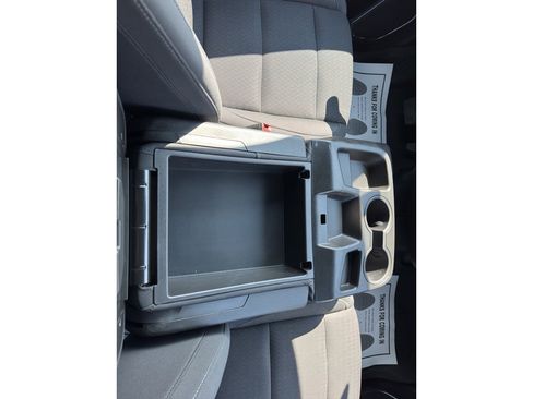 Used 2023 Chevrolet Silverado 1500 LT image 14