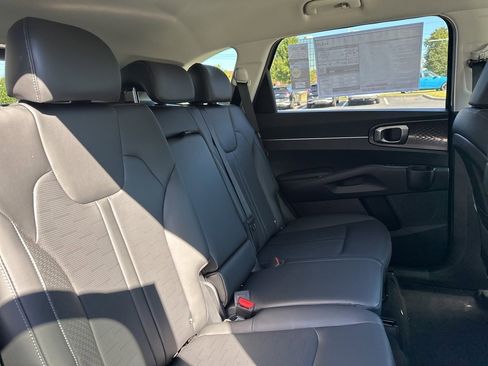 New 2026 Kia Sorento S image 17