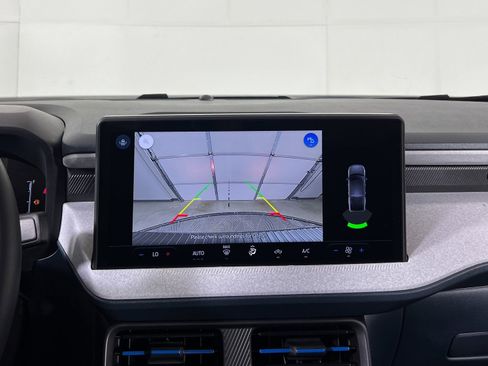 New 2025 Ford Maverick XLT image 12