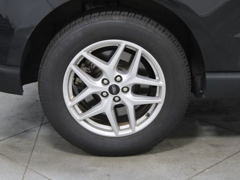 Used 2024 Ford Edge SEL AWD/4WD image 12