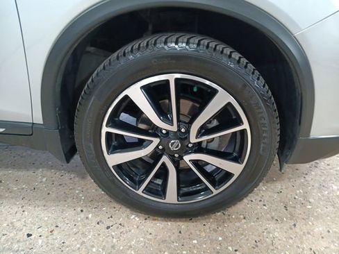 Used 2020 Nissan Rogue SL image 38