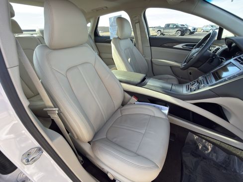 Used 2019 Lincoln MKZ Reserve image 13