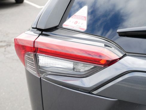 Certified 2025 Toyota RAV4 XLE AWD/4WD image 17