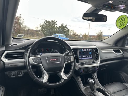 Used 2019 GMC Acadia SLT w/ Black Edition image 15