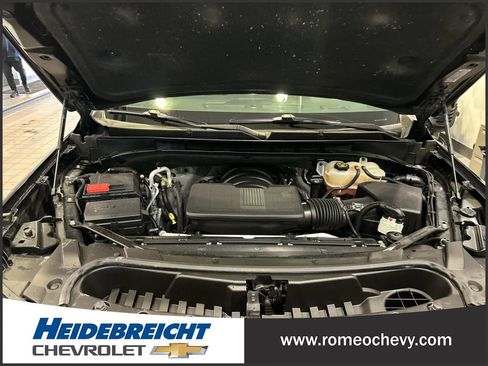 Used 2022 GMC Yukon XL AT4 w/ Max Trailering Package image 9