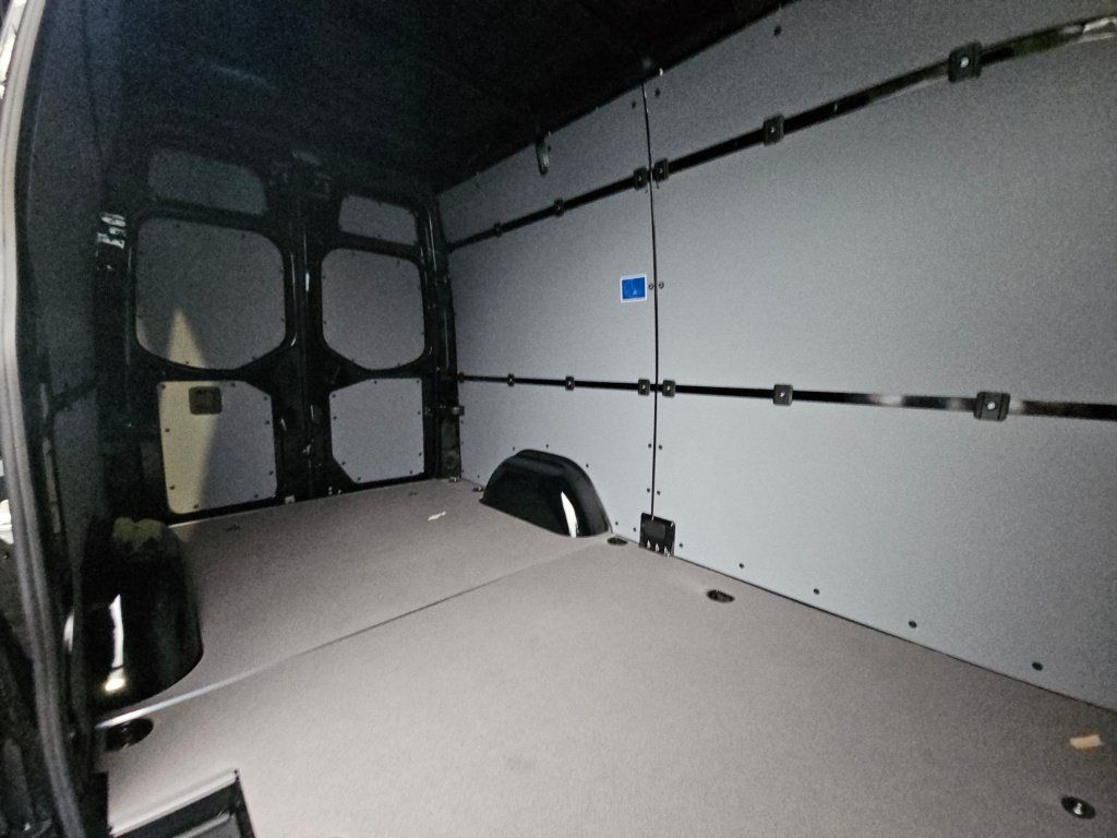 New 2025 Mercedes-Benz Sprinter 2500 image 15