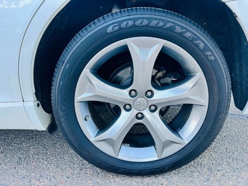 Used 2011 Toyota Venza AWD w/ Premium Pkg #2 image 13